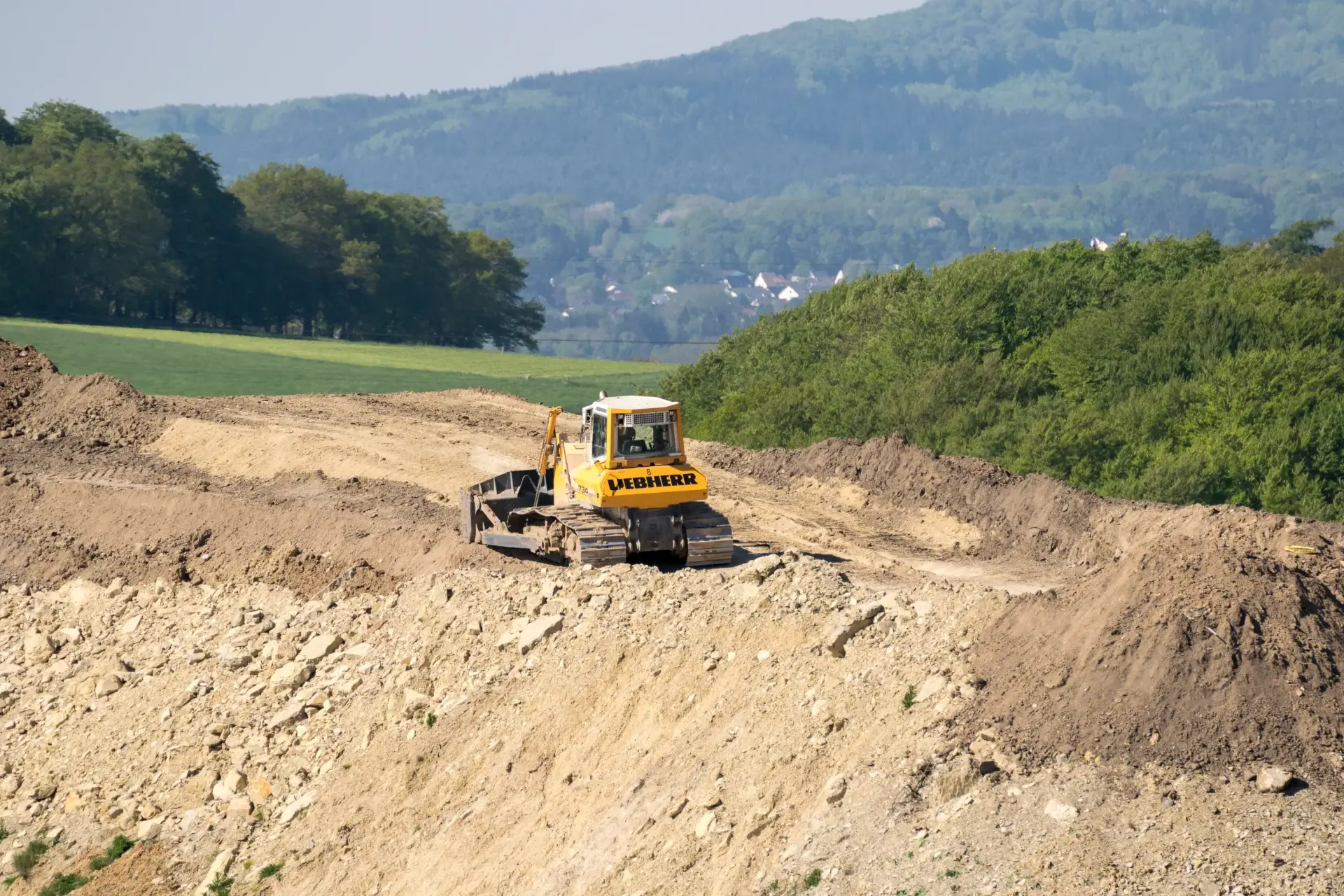 Alternative Caterpillar Maroc : pourquoi choisir Liebherr (2026)