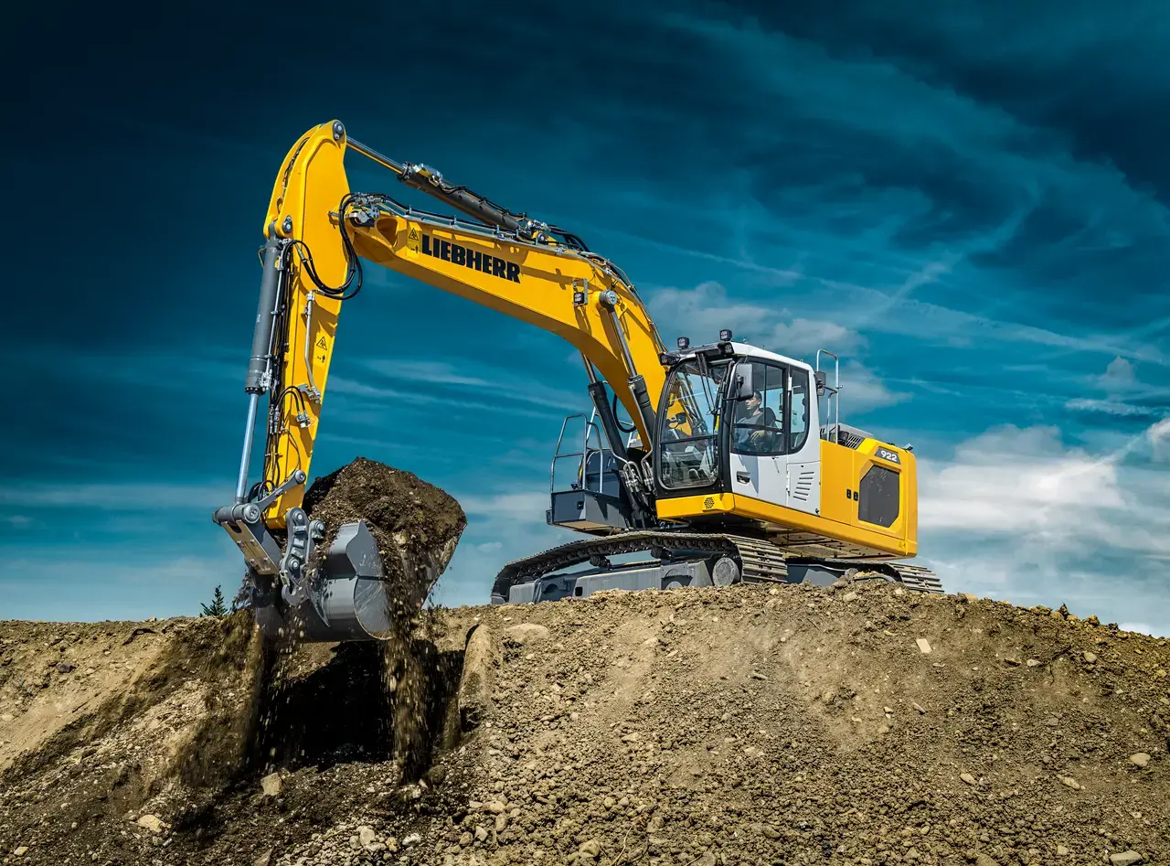Pelle hydraulique Liebherr R 922 Litronic sur chenilles au travail