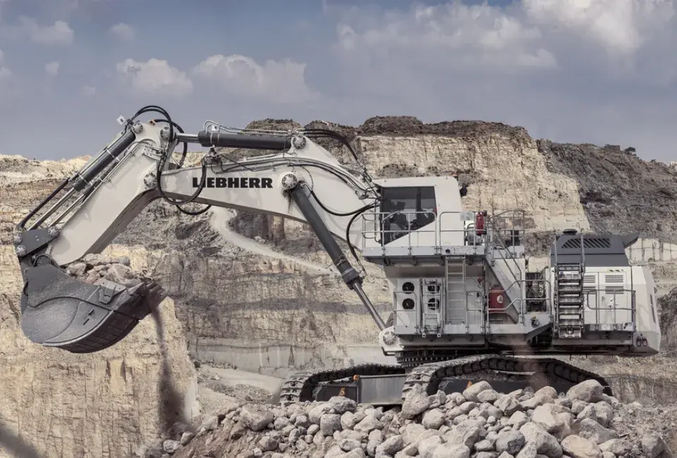 Liebherr R 9300 G8 — Pelles minières