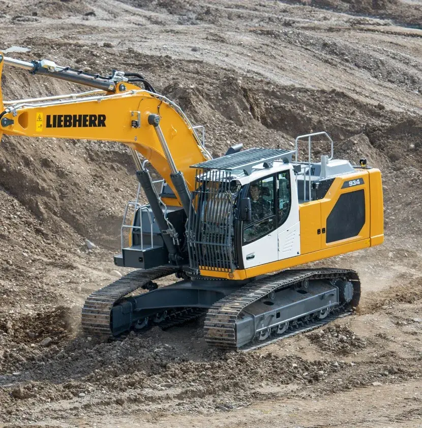 Pelle hydraulique Liebherr R 934 Litronic sur chenilles en carriere