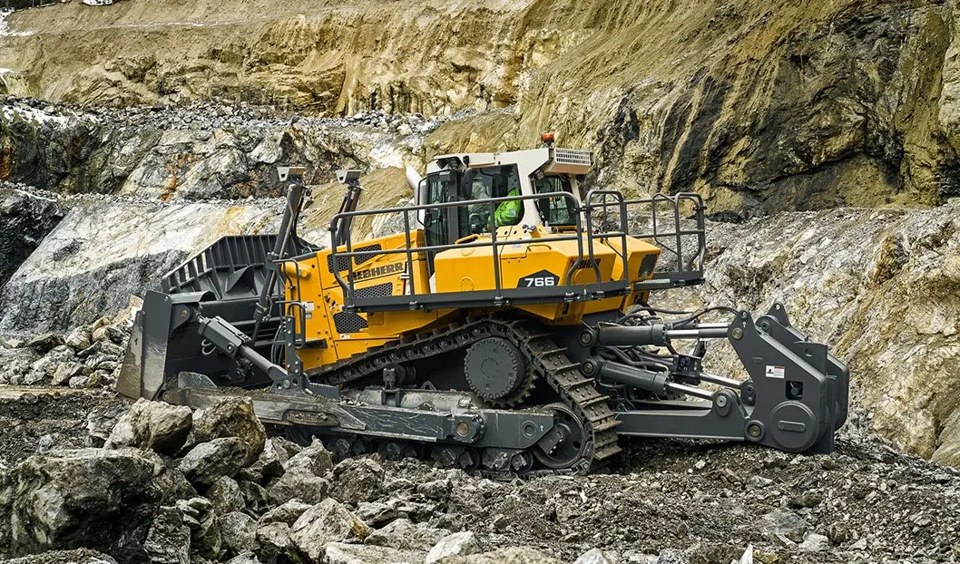 Bouteur Liebherr PR 766 Litronic — entraînement hydrostatique haute performance