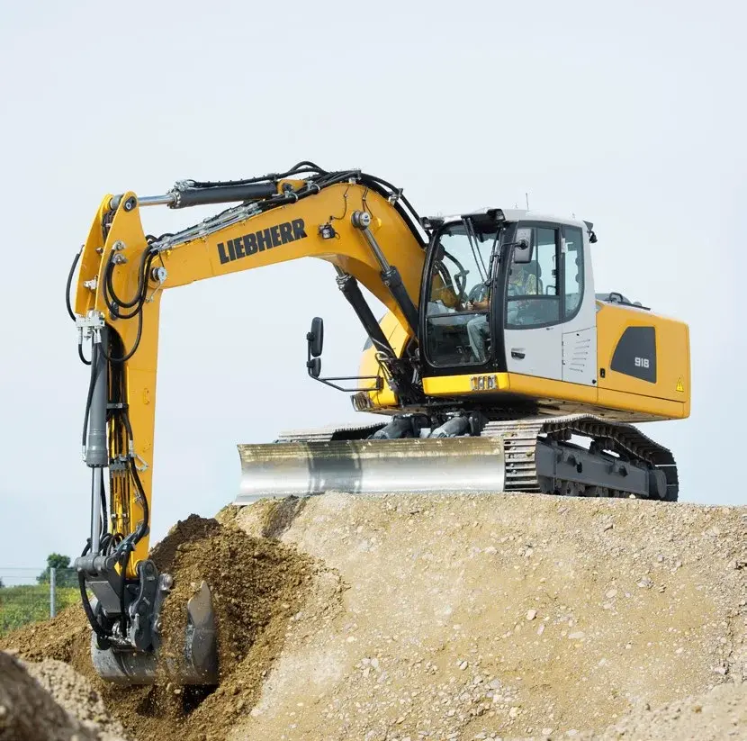 Pelle hydraulique Liebherr R 918 Litronic sur chenilles avec lame